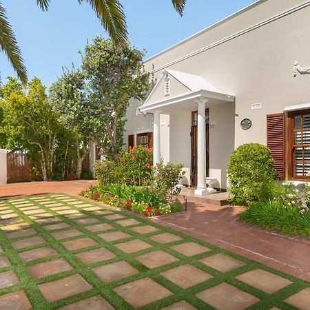 Meerendal Cottage-Affordable Luxury-Private Garden With Pool & Hot Tub Città del Capo Esterno foto