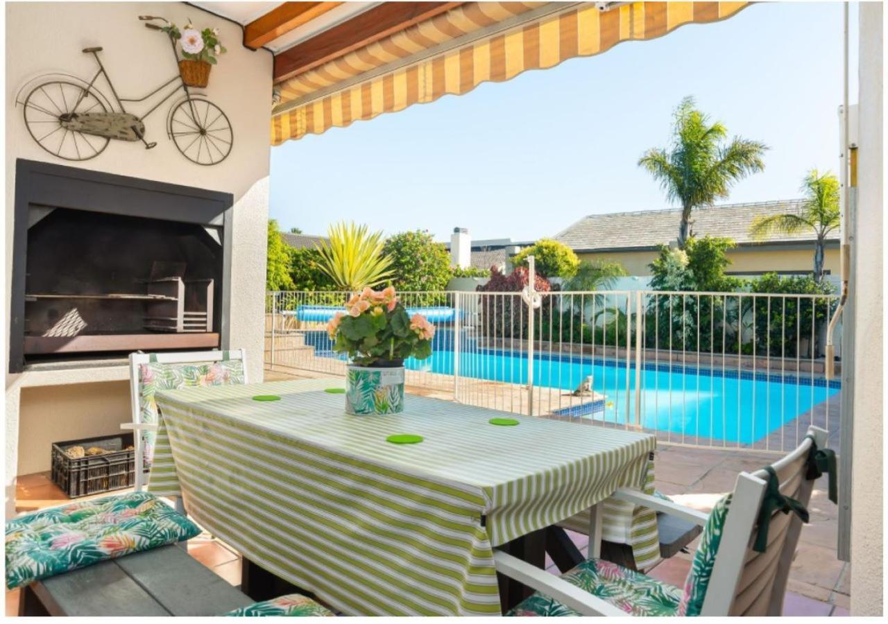Meerendal Cottage-Affordable Luxury-Private Garden With Pool & Hot Tub Città del Capo Esterno foto