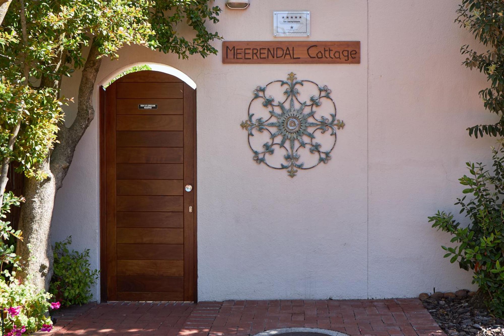 Meerendal Cottage-Affordable Luxury-Private Garden With Pool & Hot Tub Città del Capo Esterno foto