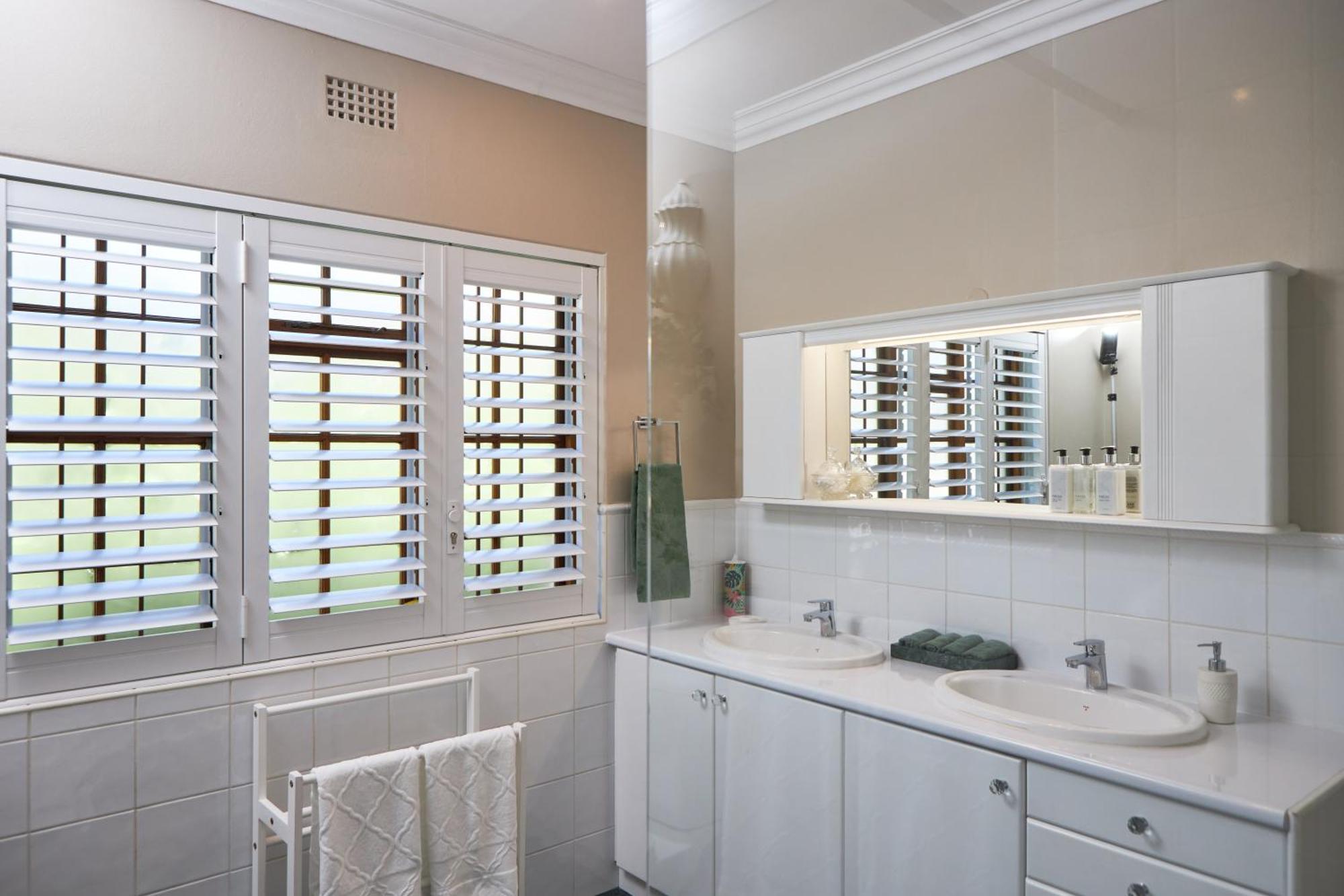 Meerendal Cottage-Affordable Luxury-Private Garden With Pool & Hot Tub Città del Capo Esterno foto