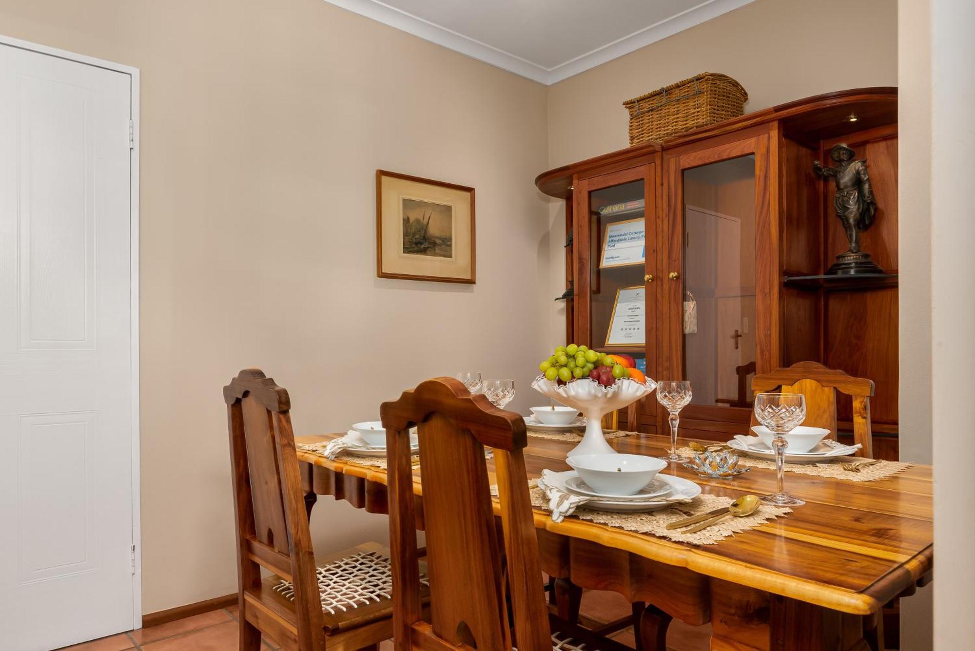 Meerendal Cottage-Affordable Luxury-Private Garden With Pool & Hot Tub Città del Capo Esterno foto
