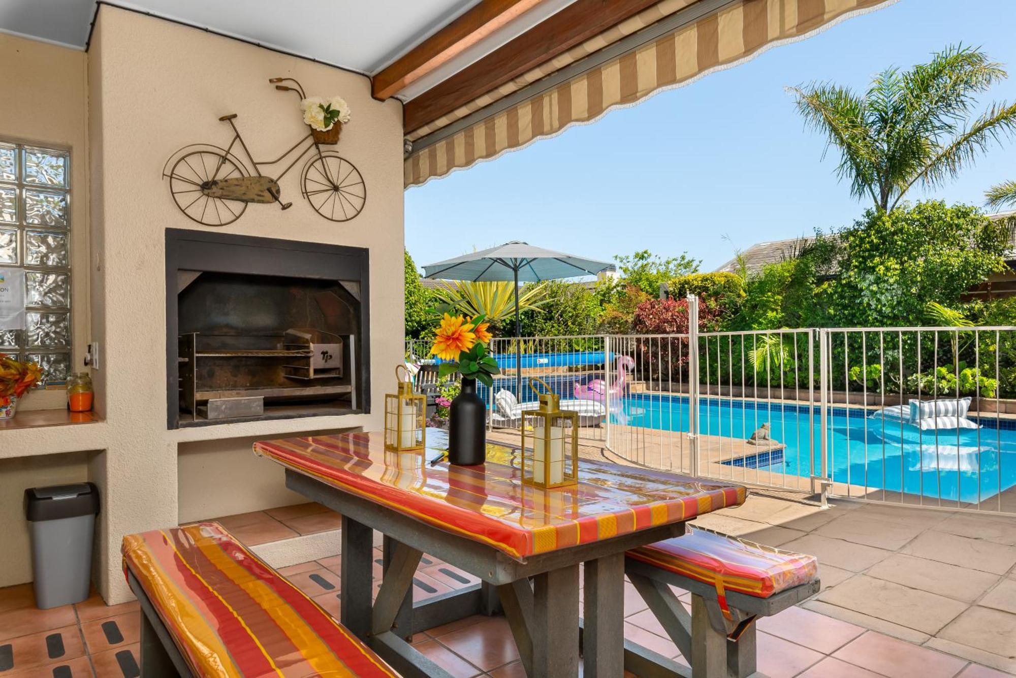 Meerendal Cottage-Affordable Luxury-Private Garden With Pool & Hot Tub Città del Capo Esterno foto