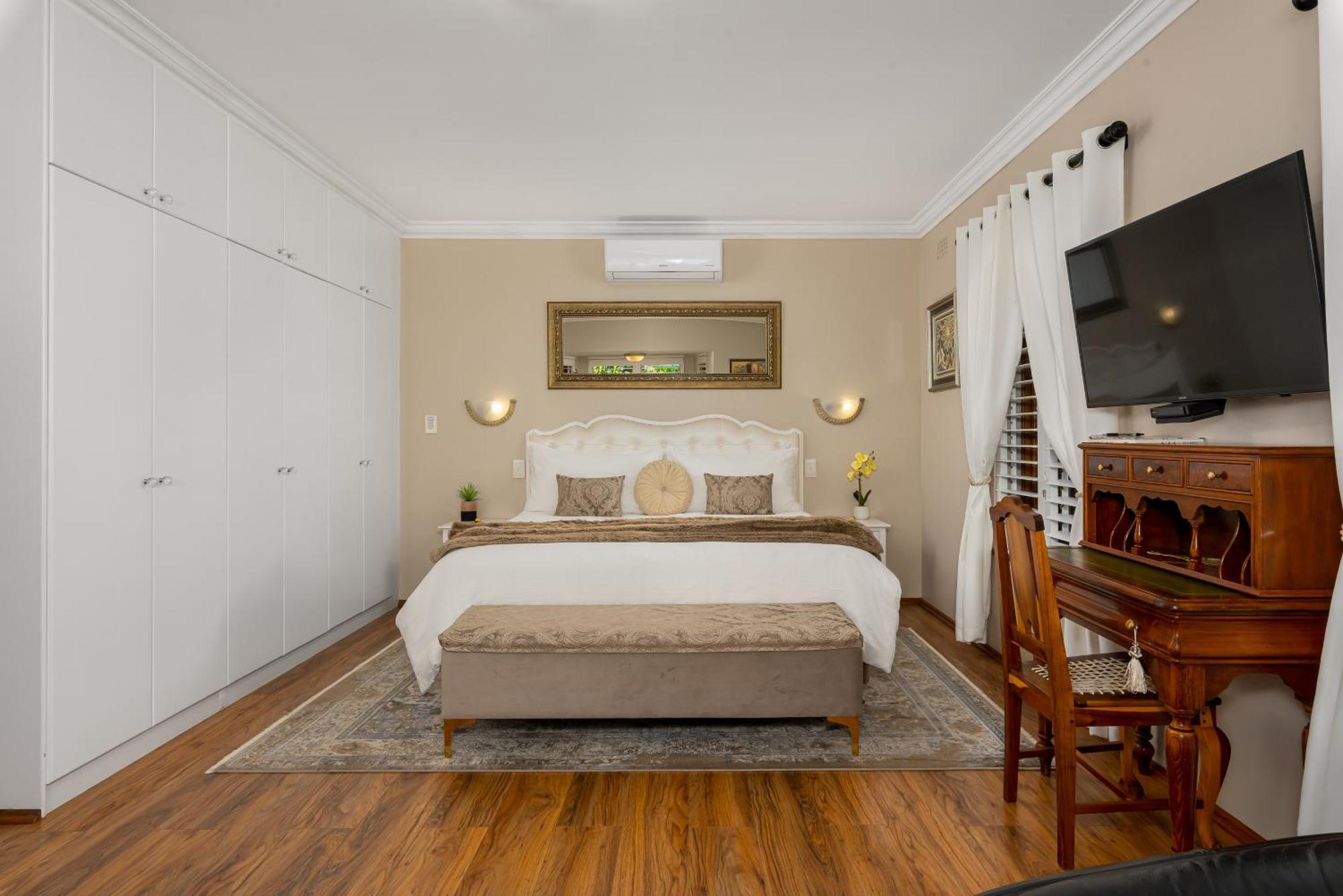 Meerendal Cottage-Affordable Luxury-Private Garden With Pool & Hot Tub Città del Capo Esterno foto
