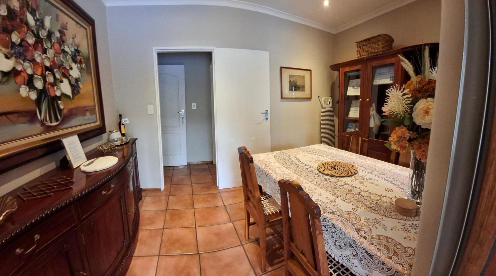 Meerendal Cottage-Affordable Luxury-Private Garden With Pool & Hot Tub Città del Capo Esterno foto